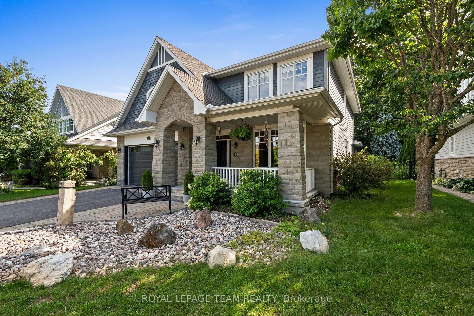 Photo 4 of 14 Ironside Court, Ottawa, Kanata - Kanata Lakes/Heritage Hills — HOMEH
