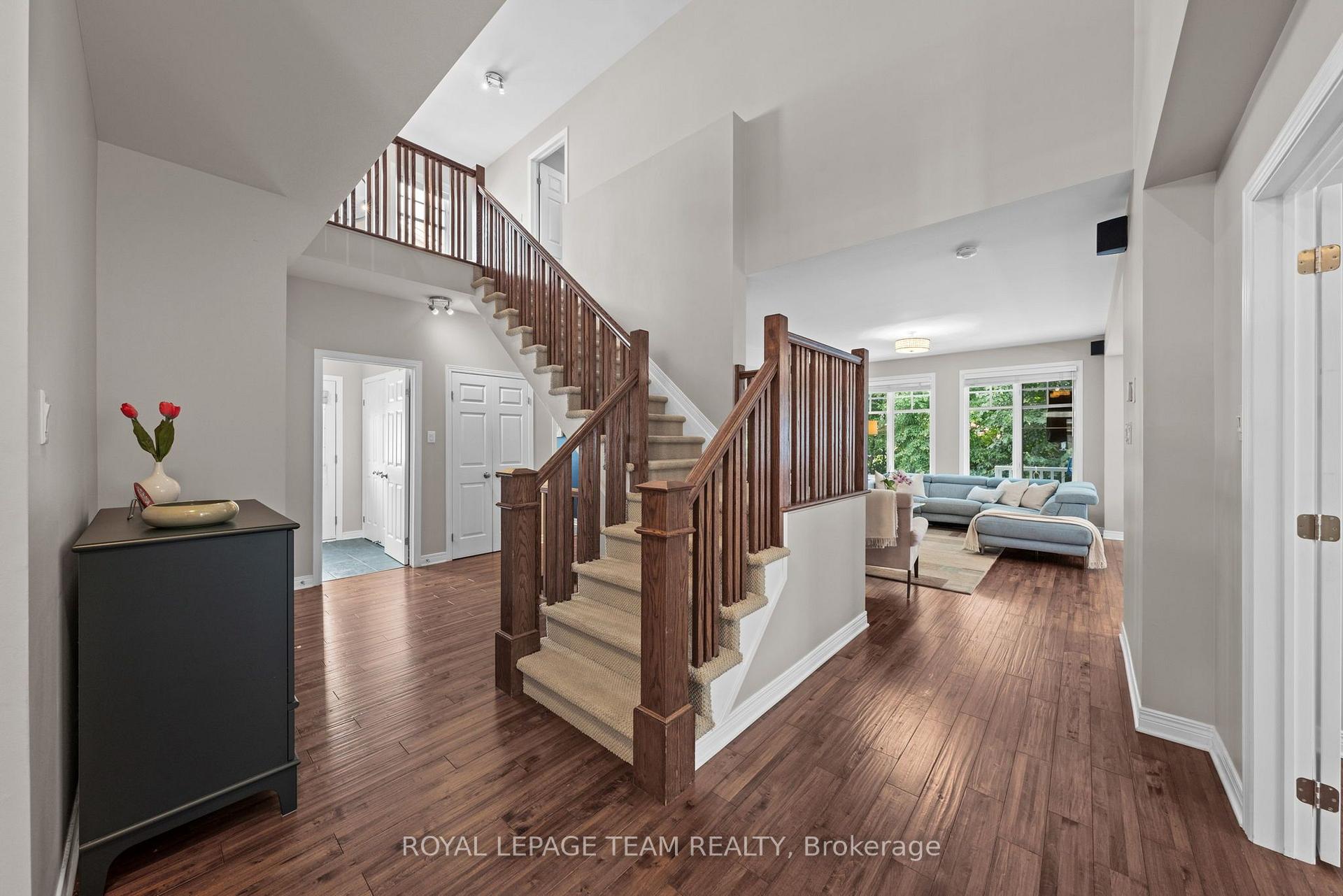 Photo 9 of 14 Ironside Court, Ottawa, Kanata - Kanata Lakes/Heritage Hills — HOMEH