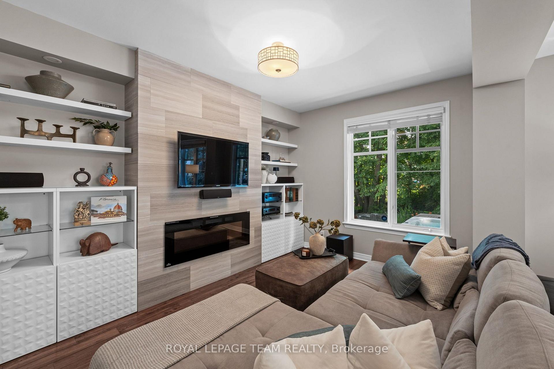 Photo 13 of 14 Ironside Court, Ottawa, Kanata - Kanata Lakes/Heritage Hills — HOMEH