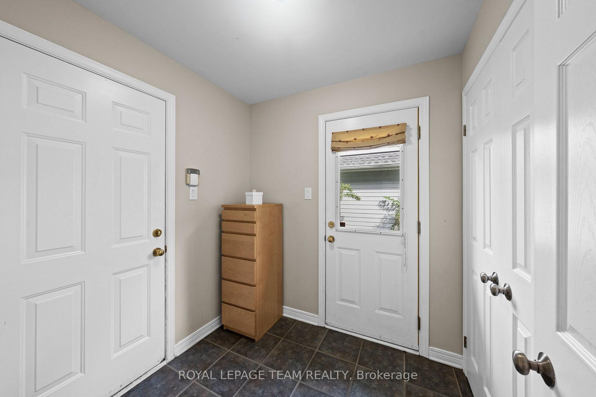 Photo 20 of 14 Ironside Court, Ottawa, Kanata - Kanata Lakes/Heritage Hills — HOMEH
