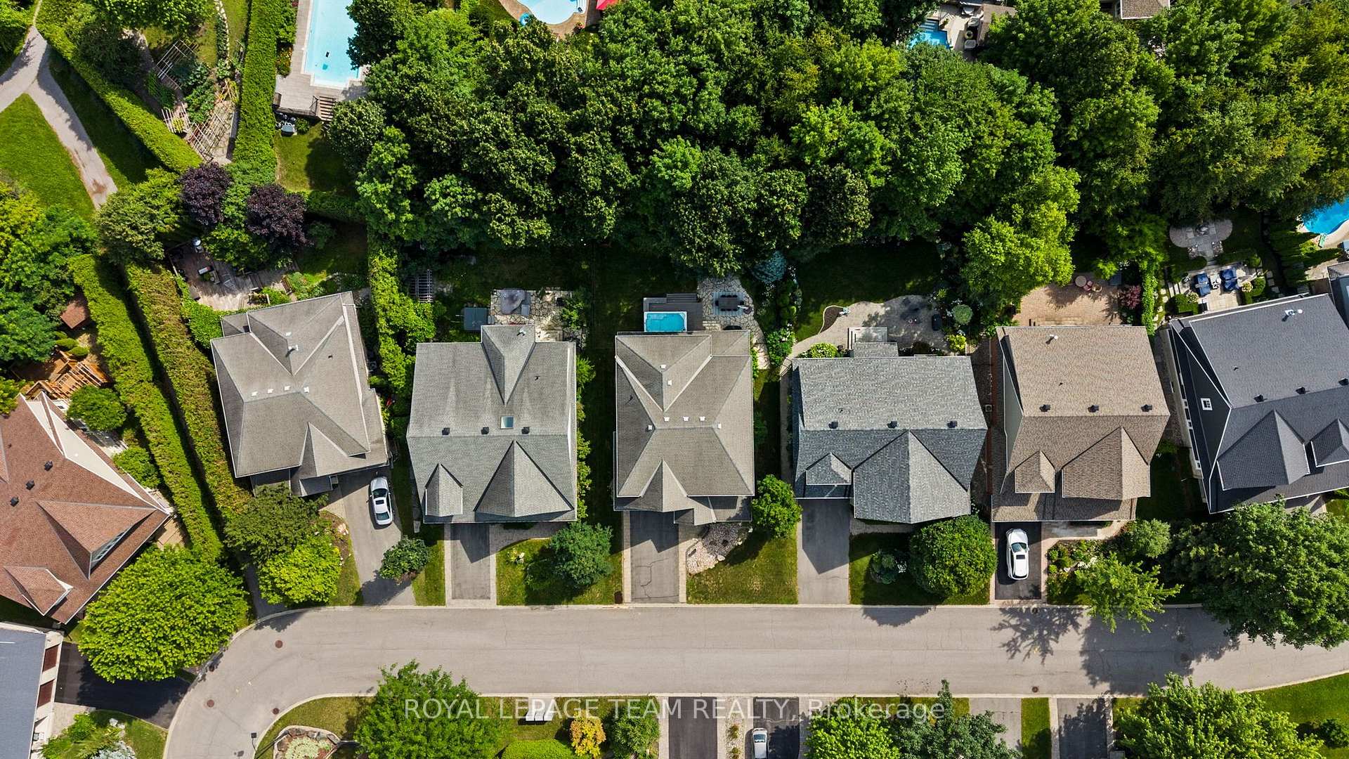 Photo 2 of 14 Ironside Court, Ottawa, Kanata - Kanata Lakes/Heritage Hills — HOMEH
