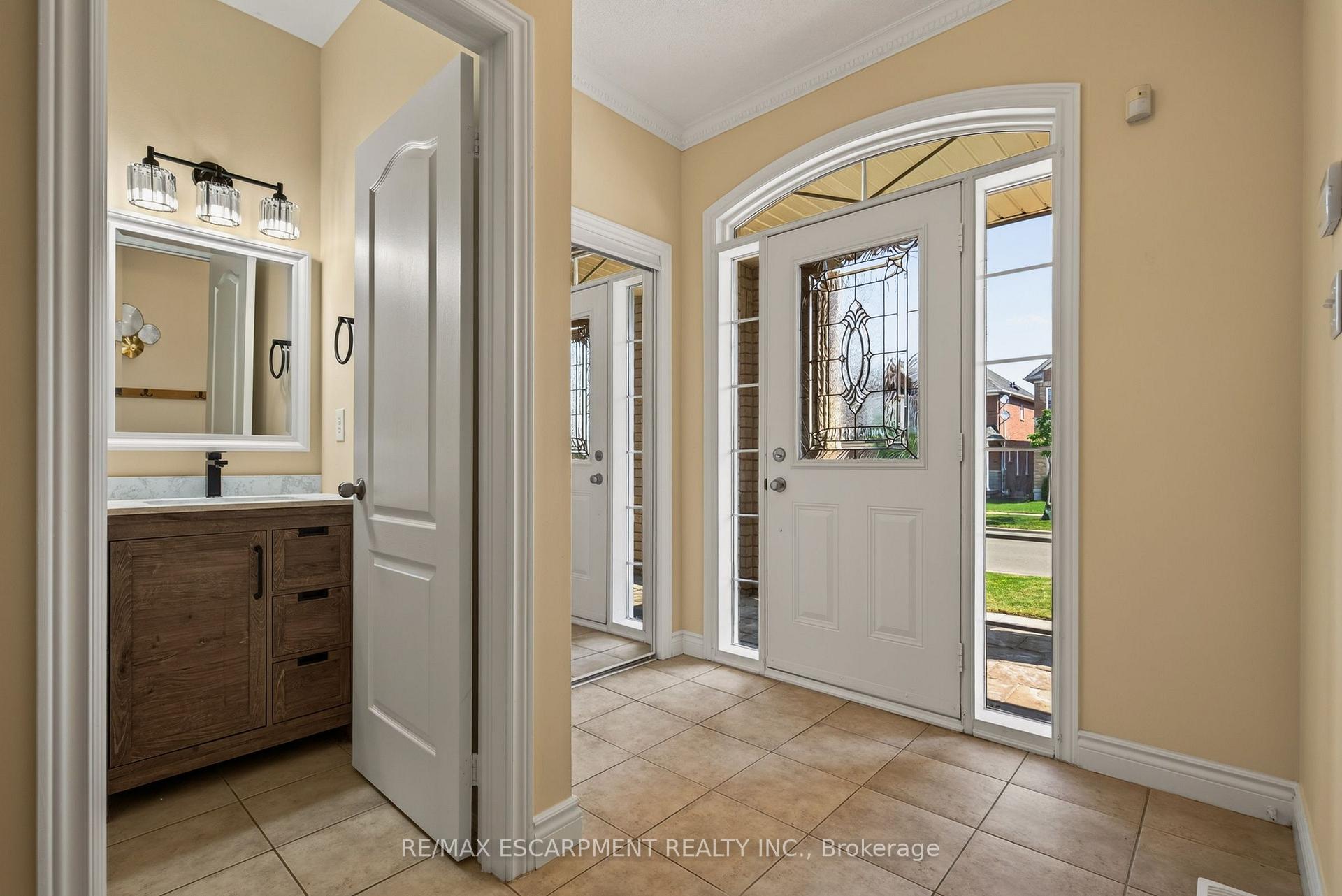 Photo 2 of 1079 Tupper Drive, Milton, Clarke — HOMEH