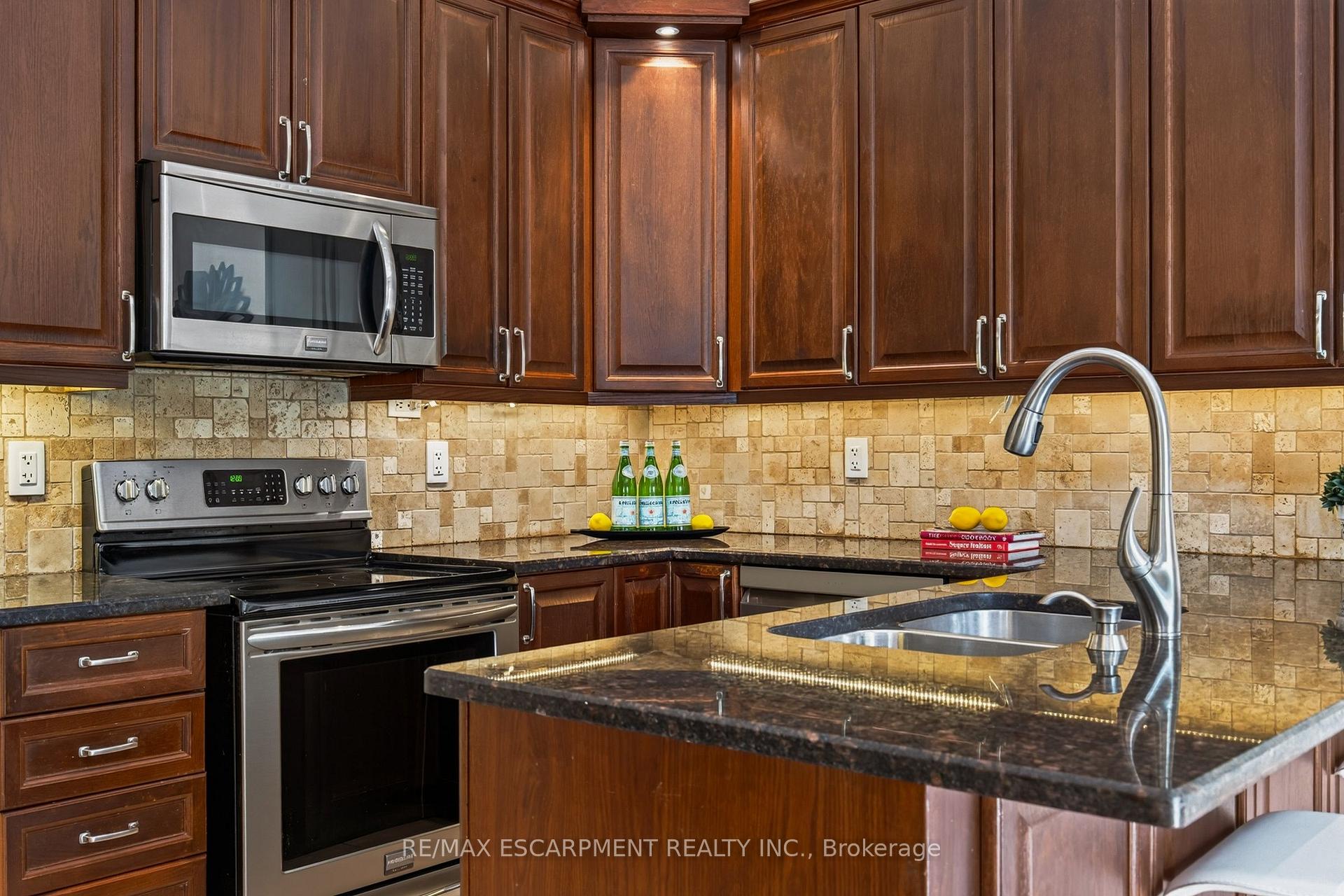 Photo 13 of 1079 Tupper Drive, Milton, Clarke — HOMEH