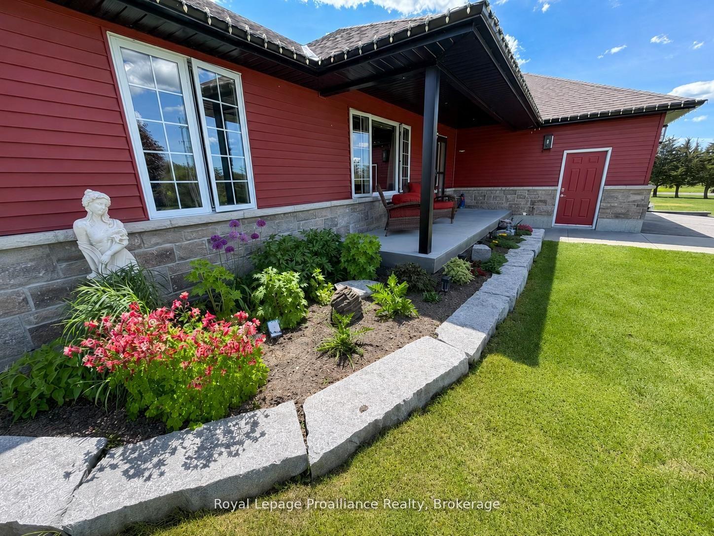 Photo 2 of 3741 County Road 3, Prince Edward County, Ameliasburg Ward — HOMEH