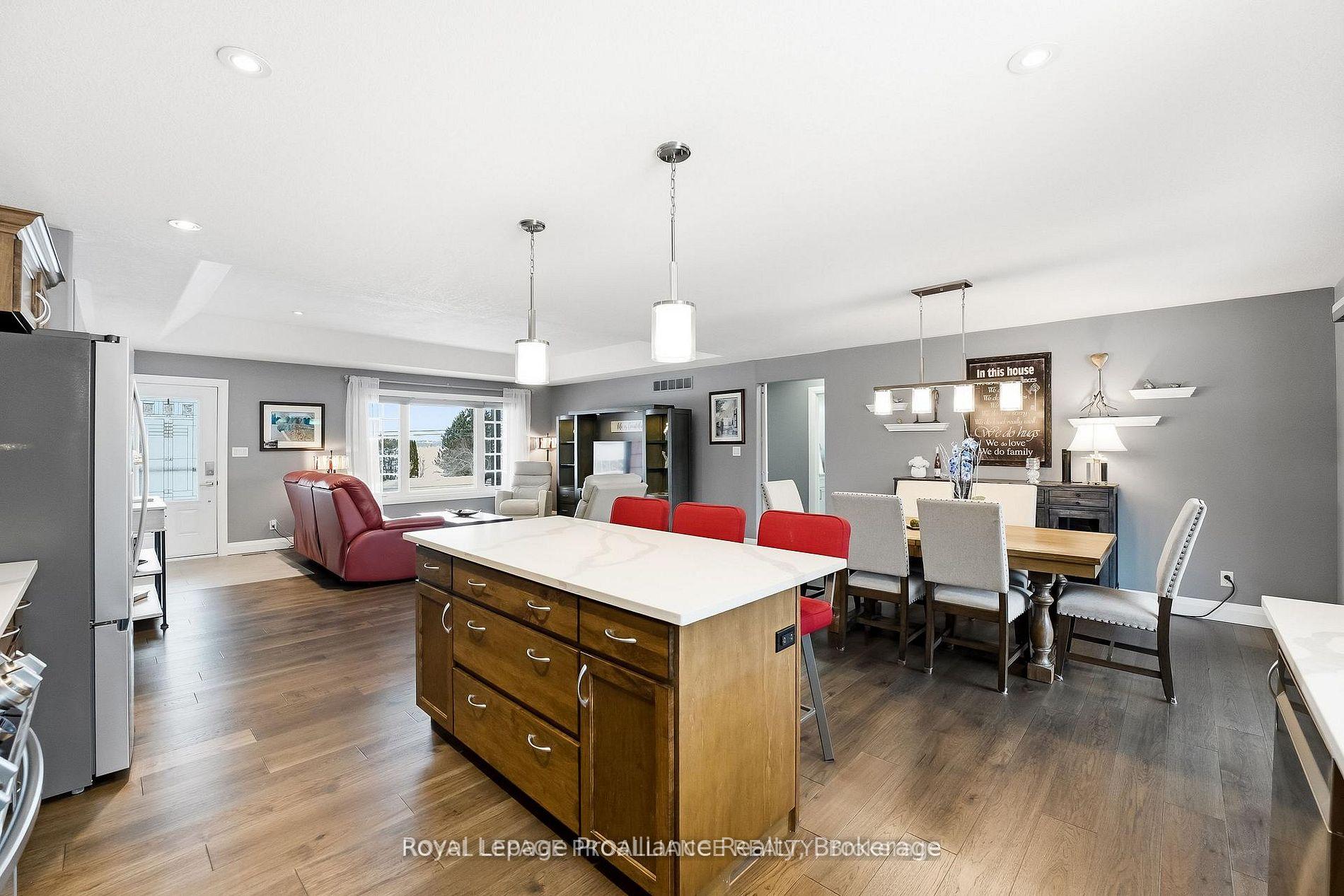 Photo 10 of 3741 County Road 3, Prince Edward County, Ameliasburg Ward — HOMEH