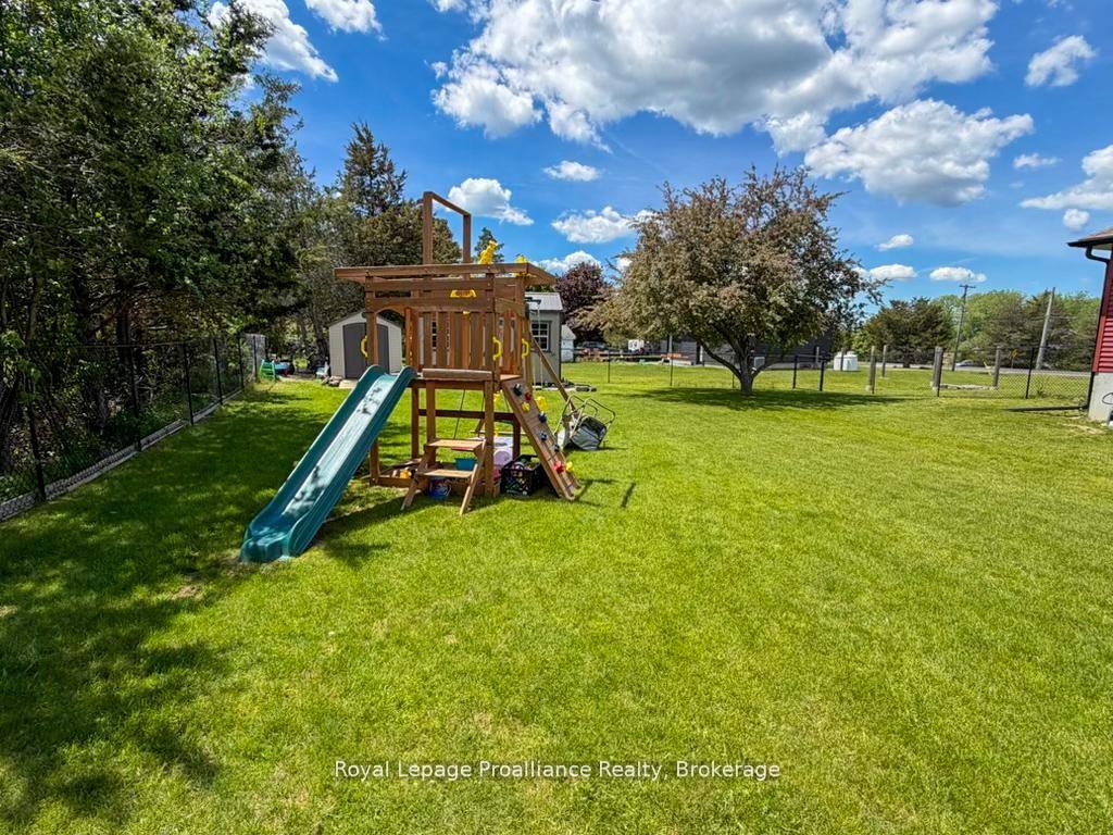 Photo 42 of 3741 County Road 3, Prince Edward County, Ameliasburg Ward — HOMEH