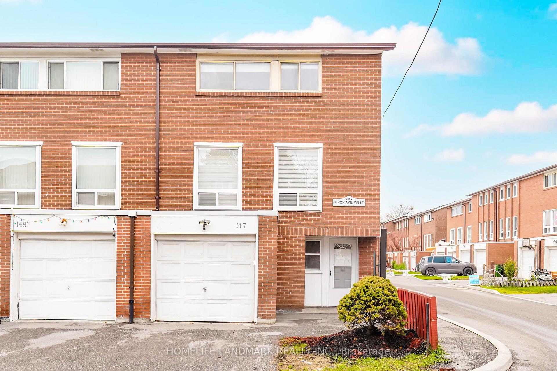 Front of Unit 147, 6452 Finch Avenue W