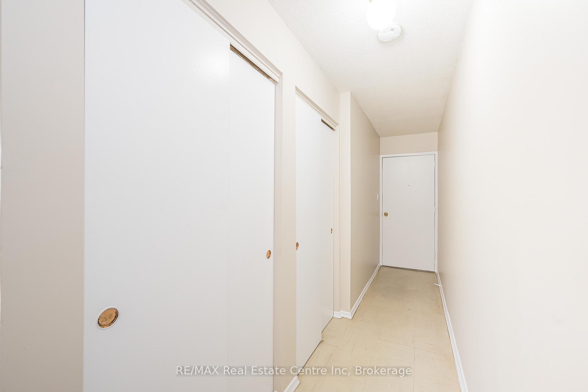 Photo 7 of Unit 102, 57 Conroy Crescent, Guelph, Dovercliffe Park/Old University — HOMEH