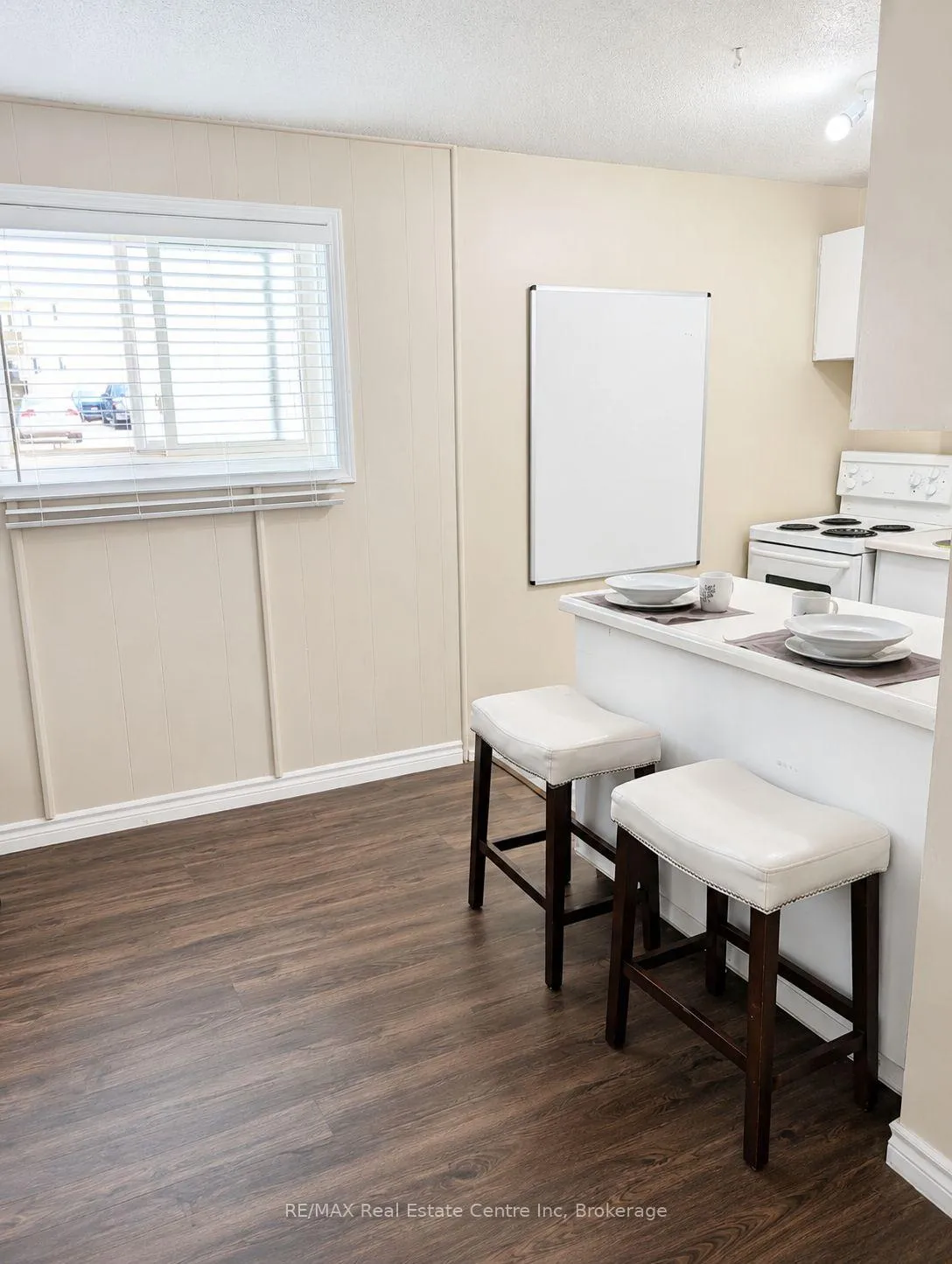 Photo 8 of Unit 102, 57 Conroy Crescent, Guelph, Dovercliffe Park/Old University — HOMEH
