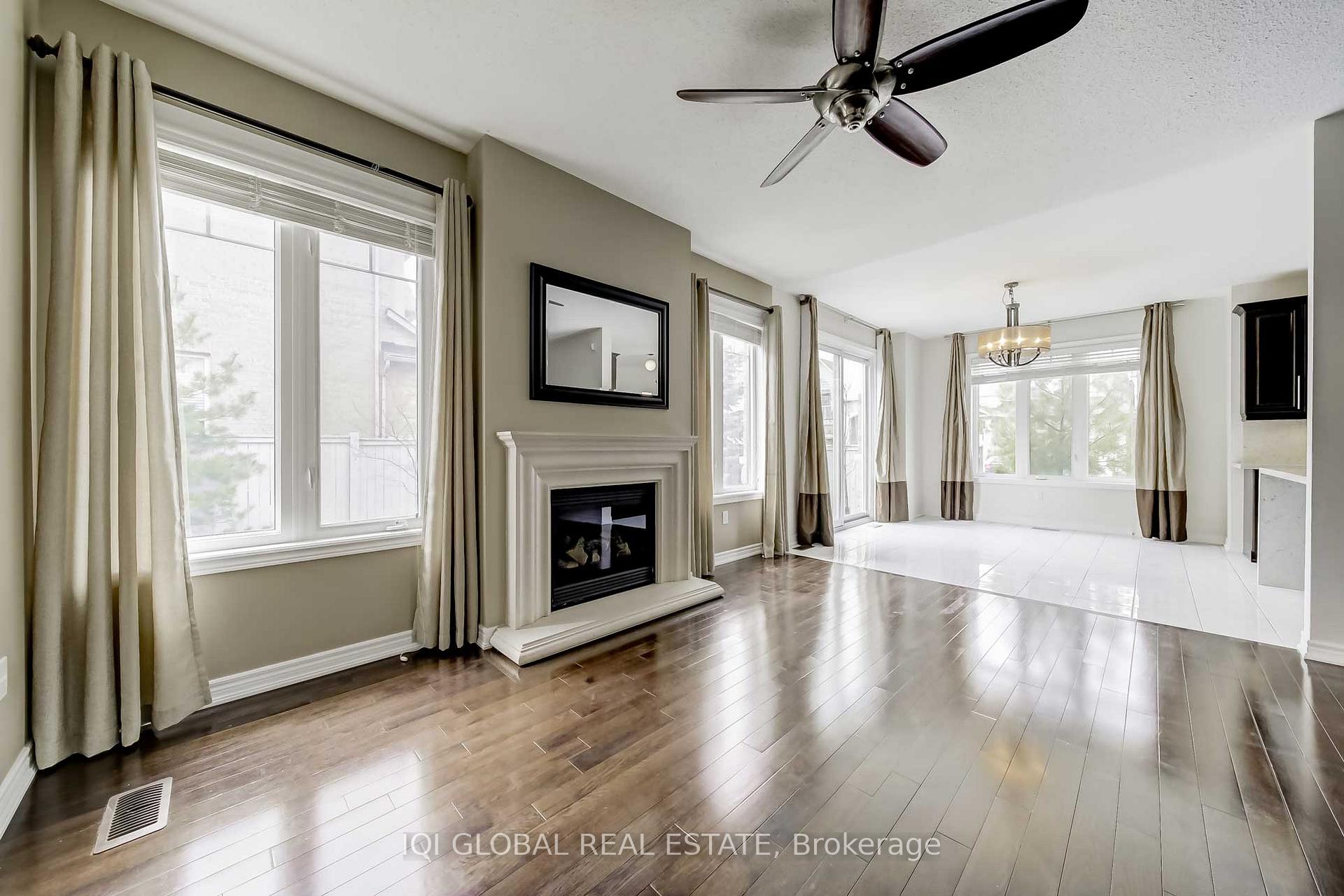 Photo 9 of 2 Bowkett Drive, Richmond Hill, Jefferson — HOMEH