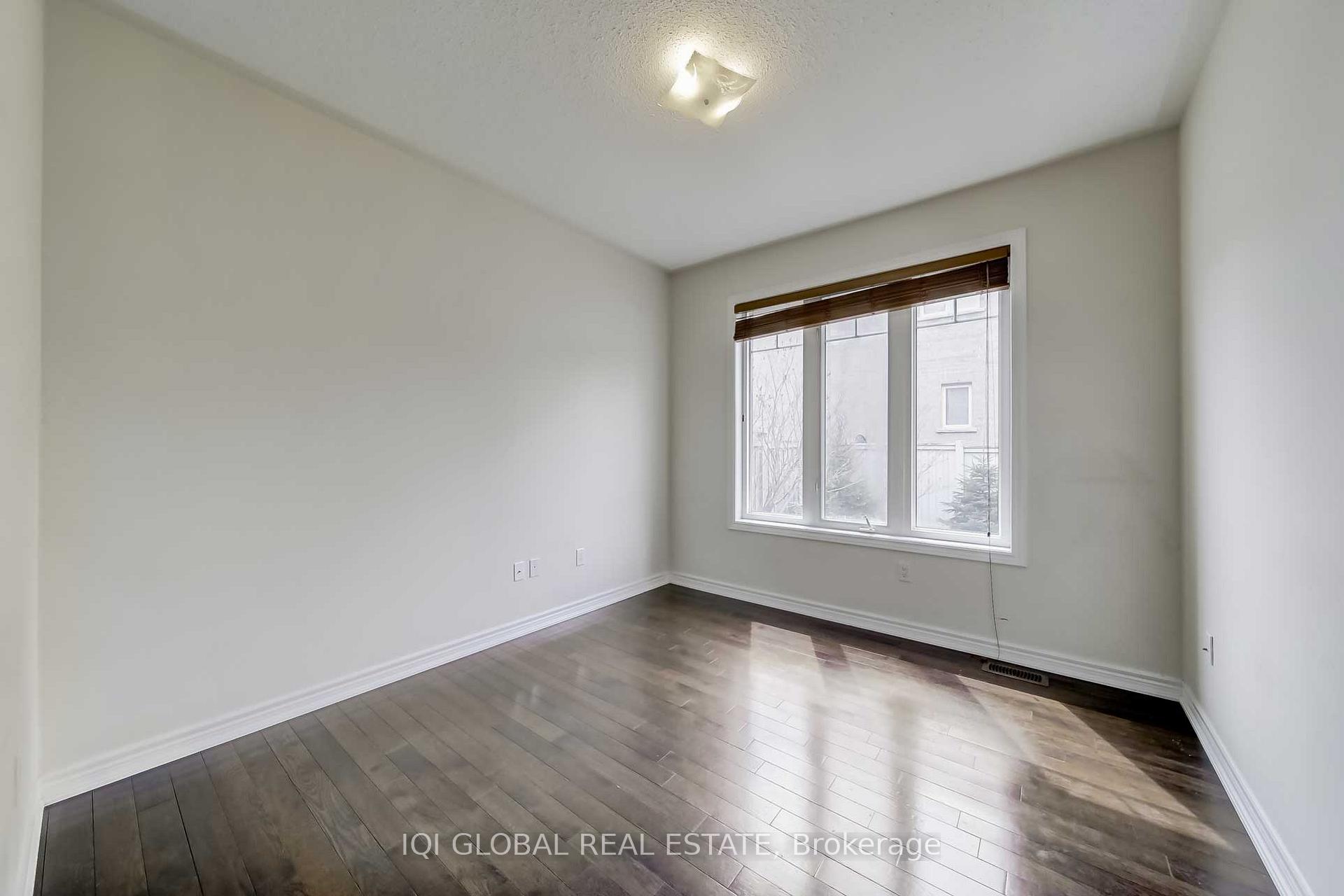 Photo 15 of 2 Bowkett Drive, Richmond Hill, Jefferson — HOMEH