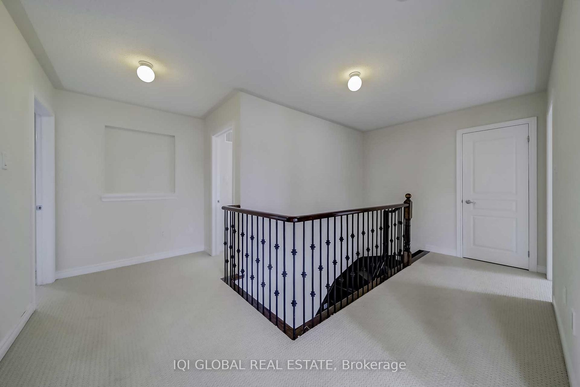 Photo 17 of 2 Bowkett Drive, Richmond Hill, Jefferson — HOMEH