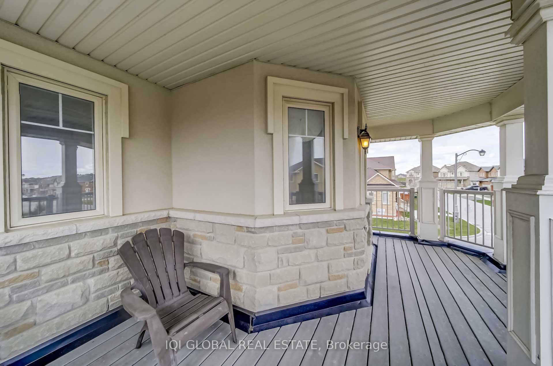 Photo 25 of 2 Bowkett Drive, Richmond Hill, Jefferson — HOMEH