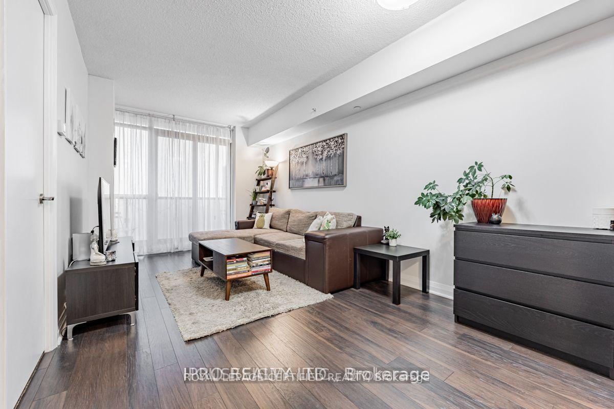 Photo 3 of Unit 1908, 5 Valhalla Inn Road, Etobicoke, Islington-City Centre West — HOMEH