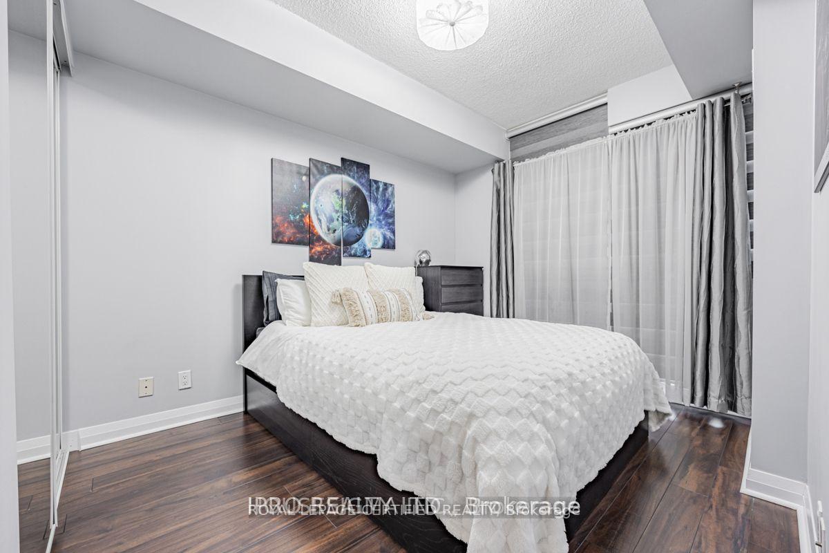 Photo 7 of Unit 1908, 5 Valhalla Inn Road, Etobicoke, Islington-City Centre West — HOMEH