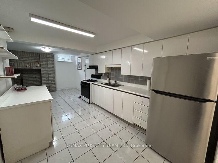 Photo 7 of Unit BSMT, 45 Jimston Drive, Markham, Milliken Mills East — HOMEH