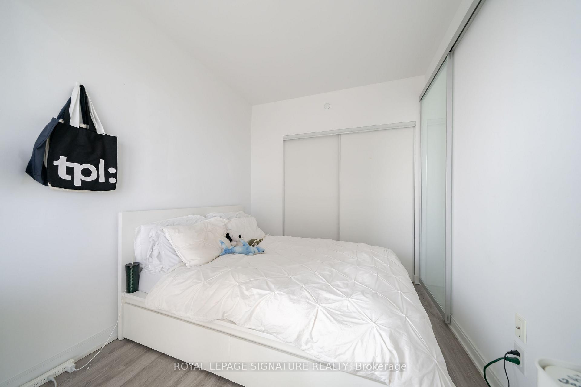 Photo 9 of Unit 4113, 50 Charles Street E, Toronto, Church-Yonge Corridor — HOMEH