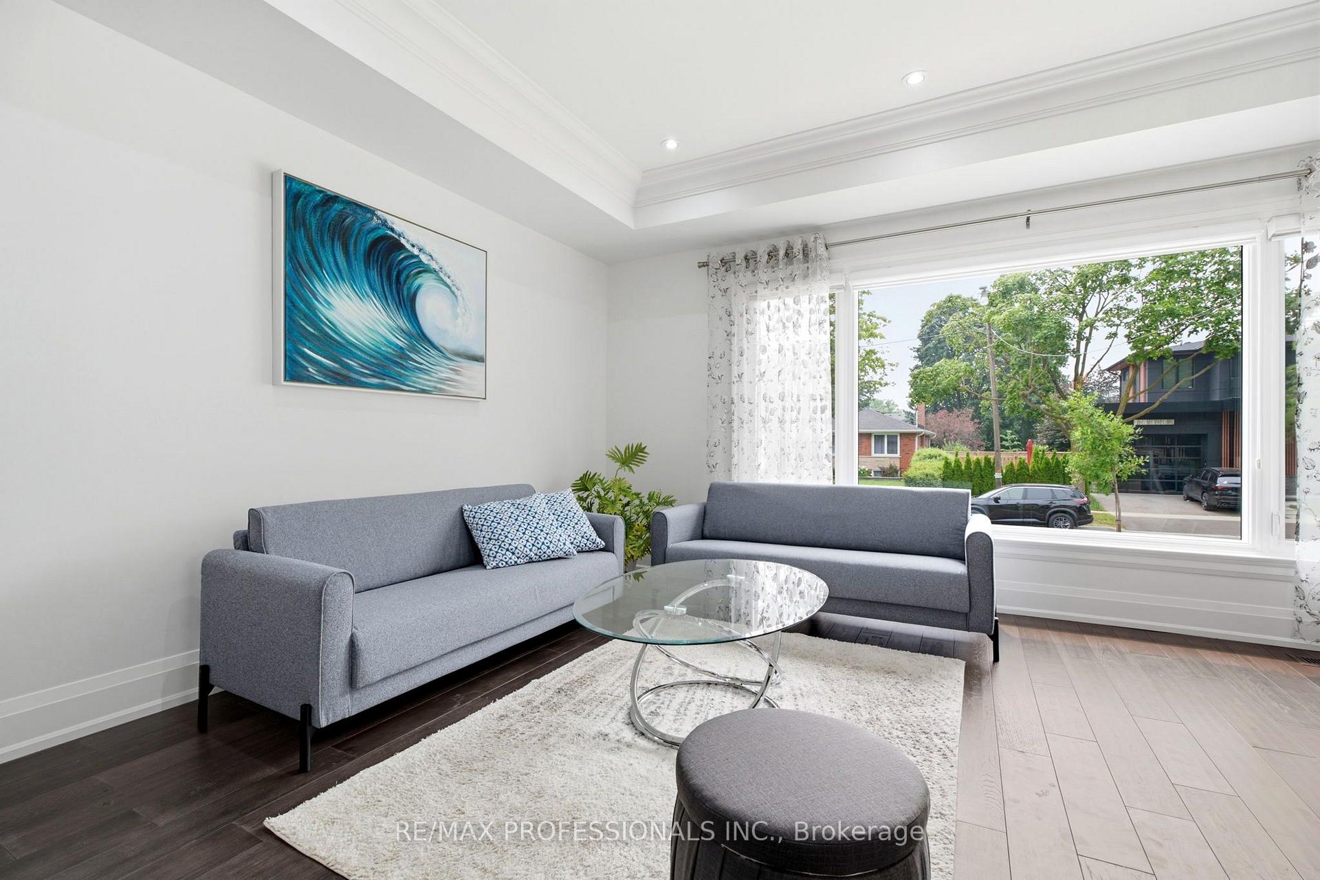 Photo 8 of 77 Cronin Drive, Etobicoke, Islington-City Centre West — HOMEH