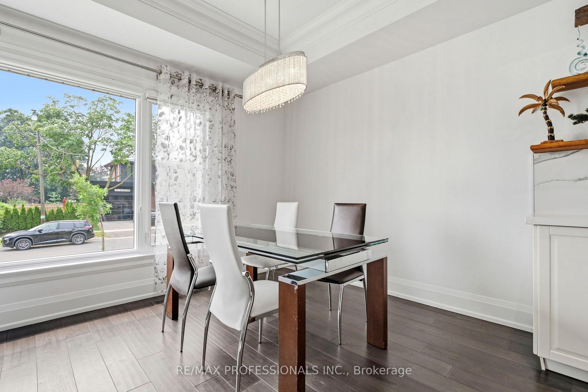 Photo 10 of 77 Cronin Drive, Etobicoke, Islington-City Centre West — HOMEH