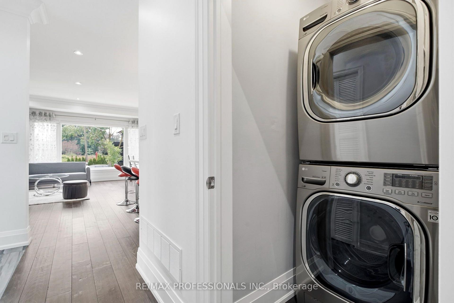 Photo 12 of 77 Cronin Drive, Etobicoke, Islington-City Centre West — HOMEH