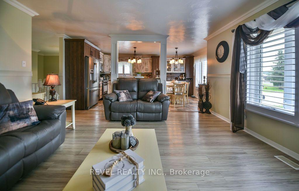 Photo 6 of 216 Renee Place, Timmins, TNW - Riverpark — HOMEH