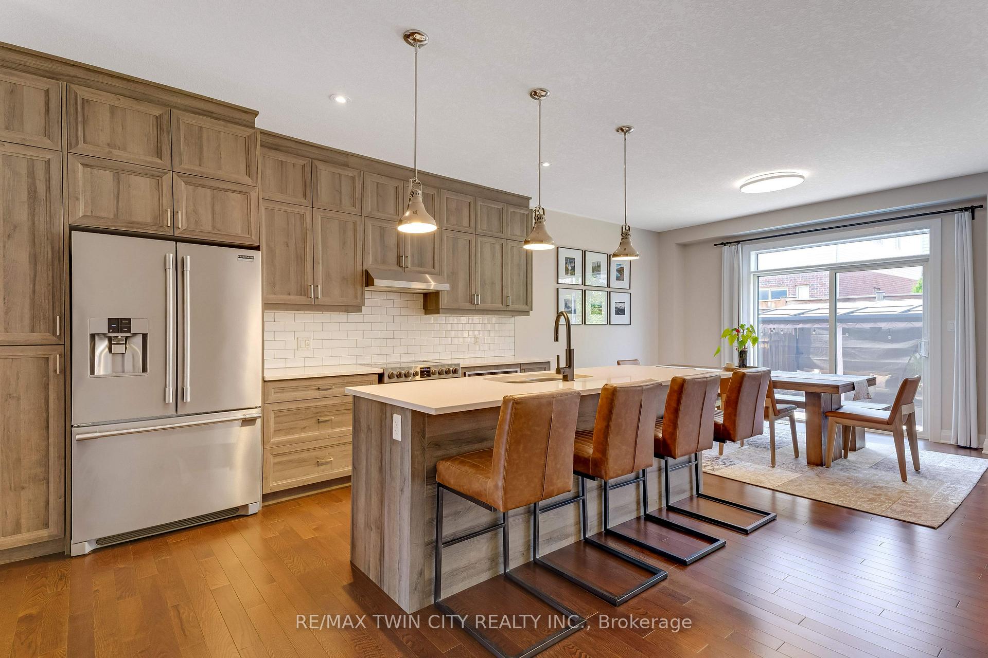 Photo 13 of 588 Blair Creek Drive, Kitchener, Doon South — HOMEH