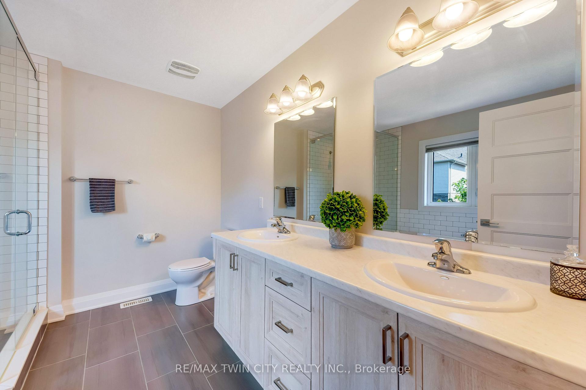 Photo 26 of 588 Blair Creek Drive, Kitchener, Doon South — HOMEH