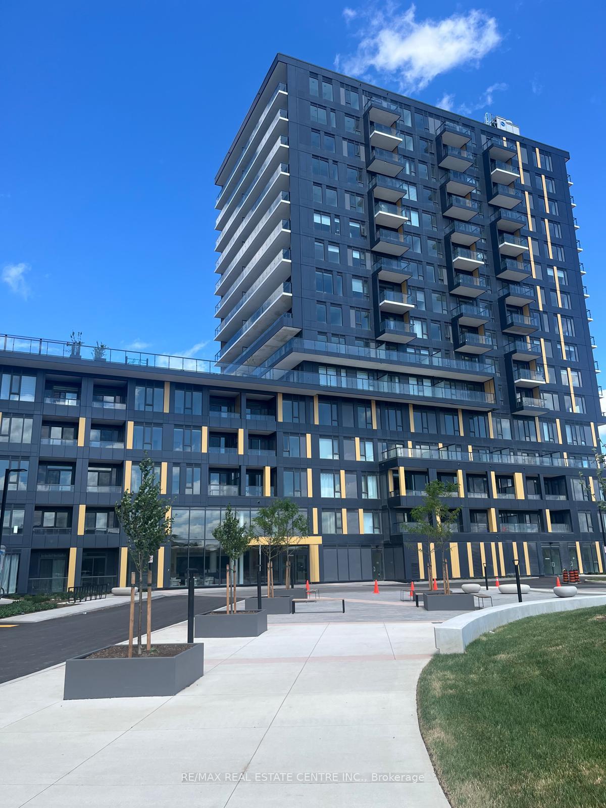 Photo 1 of Unit D906, 4878 Powers Common, Burlington, Alton — HOMEH