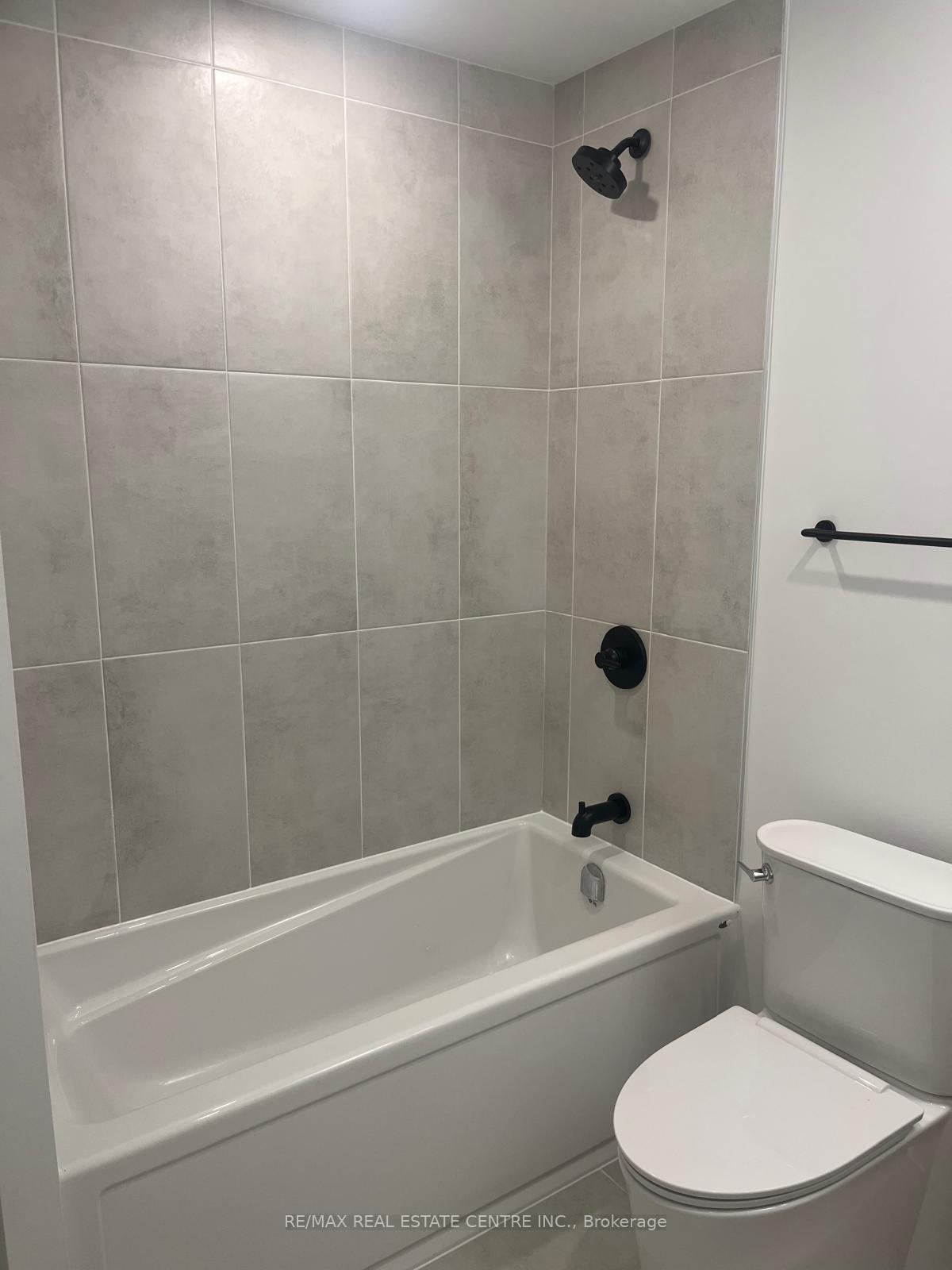 Photo 17 of Unit D906, 4878 Powers Common, Burlington, Alton — HOMEH