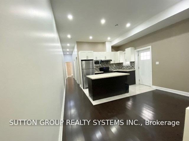 Photo 3 of Unit 2, 924 Danforth Avenue, Toronto, Danforth — HOMEH
