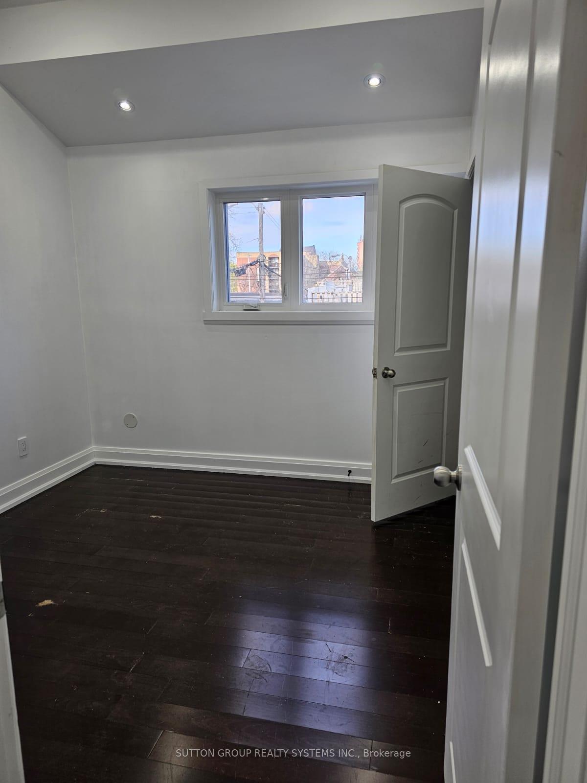 Photo 12 of Unit 2, 924 Danforth Avenue, Toronto, Danforth — HOMEH