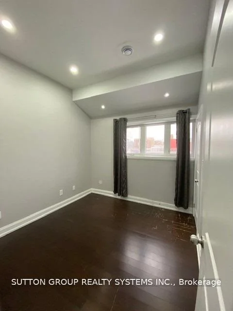 Photo 27 of Unit 2, 924 Danforth Avenue, Toronto, Danforth — HOMEH