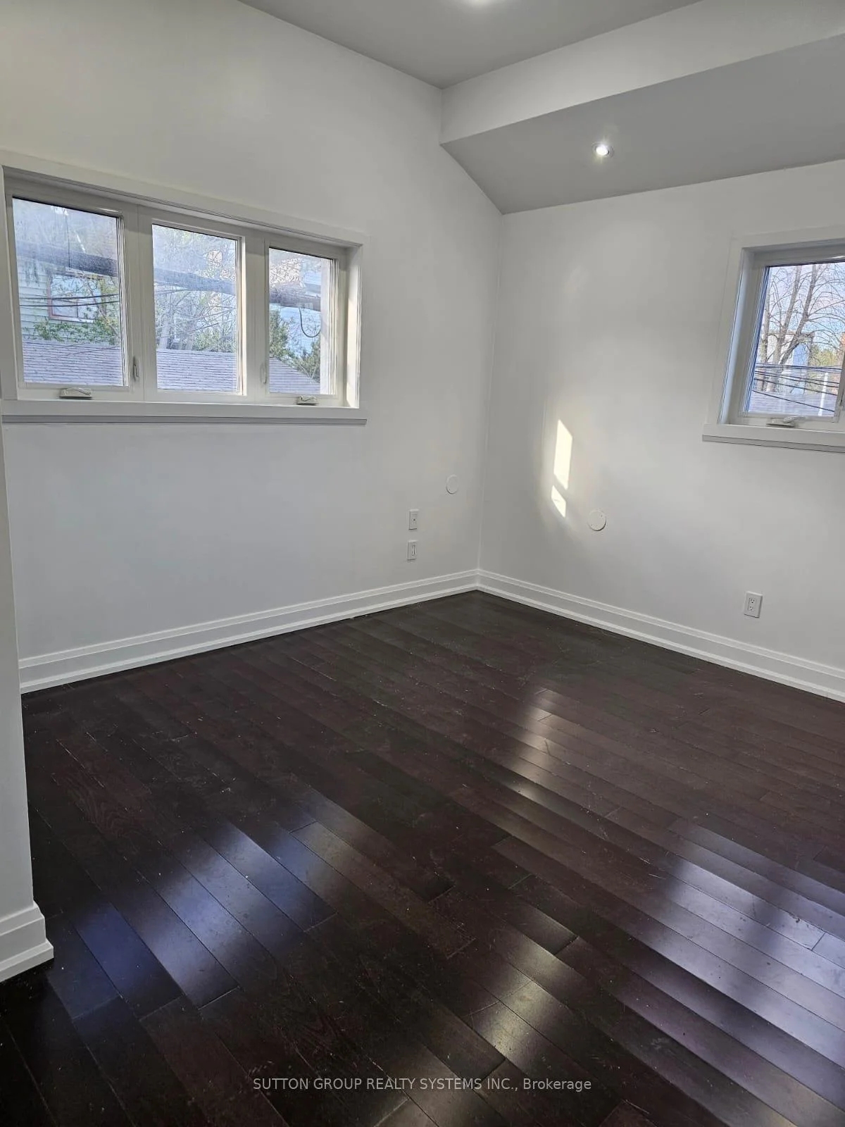 Photo 32 of Unit 2, 924 Danforth Avenue, Toronto, Danforth — HOMEH
