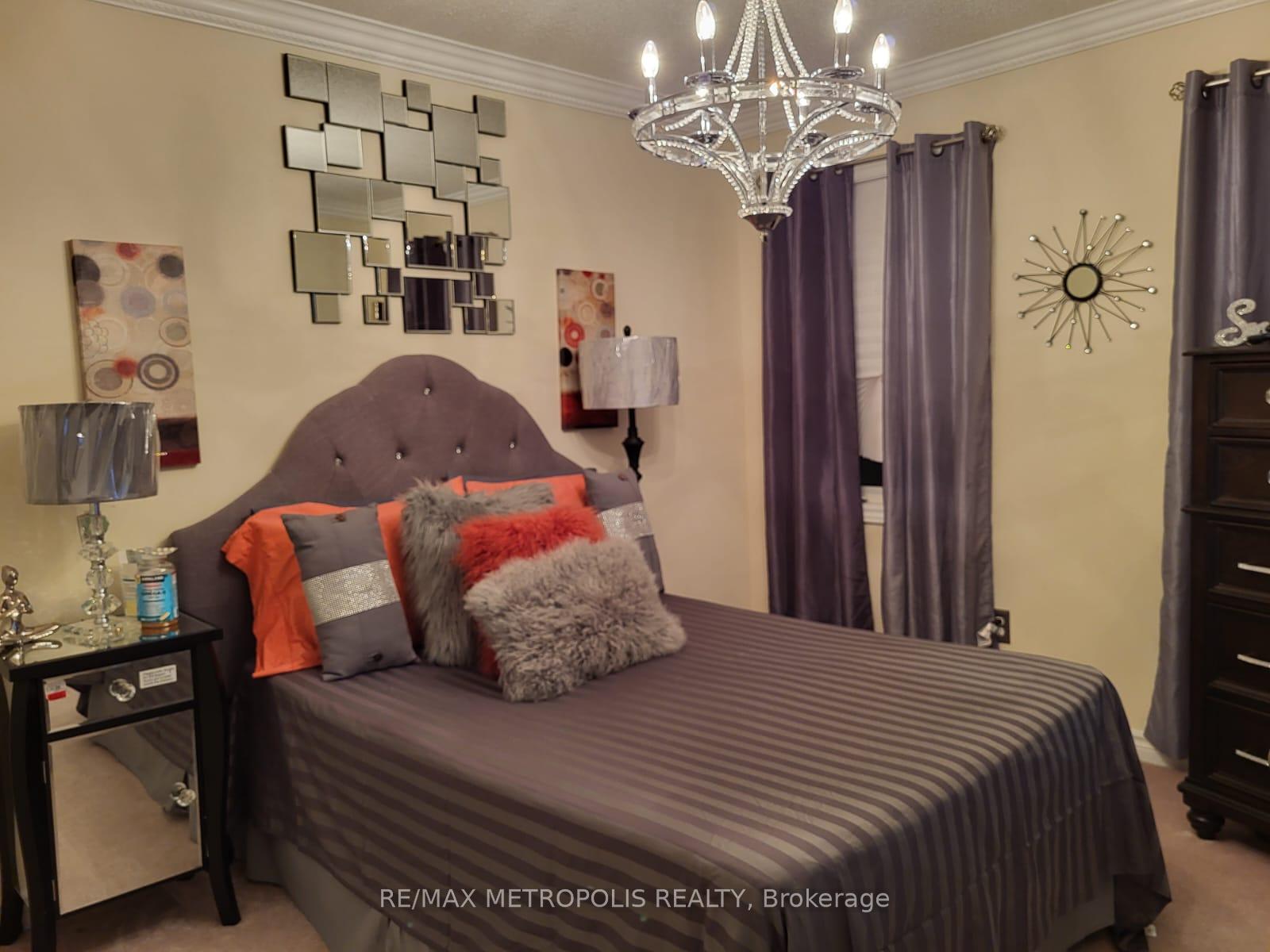 Photo 1 of Unit 2nd Bedroom, 2757 William Jackson Drive, Pickering, Duffin Heights — HOMEH