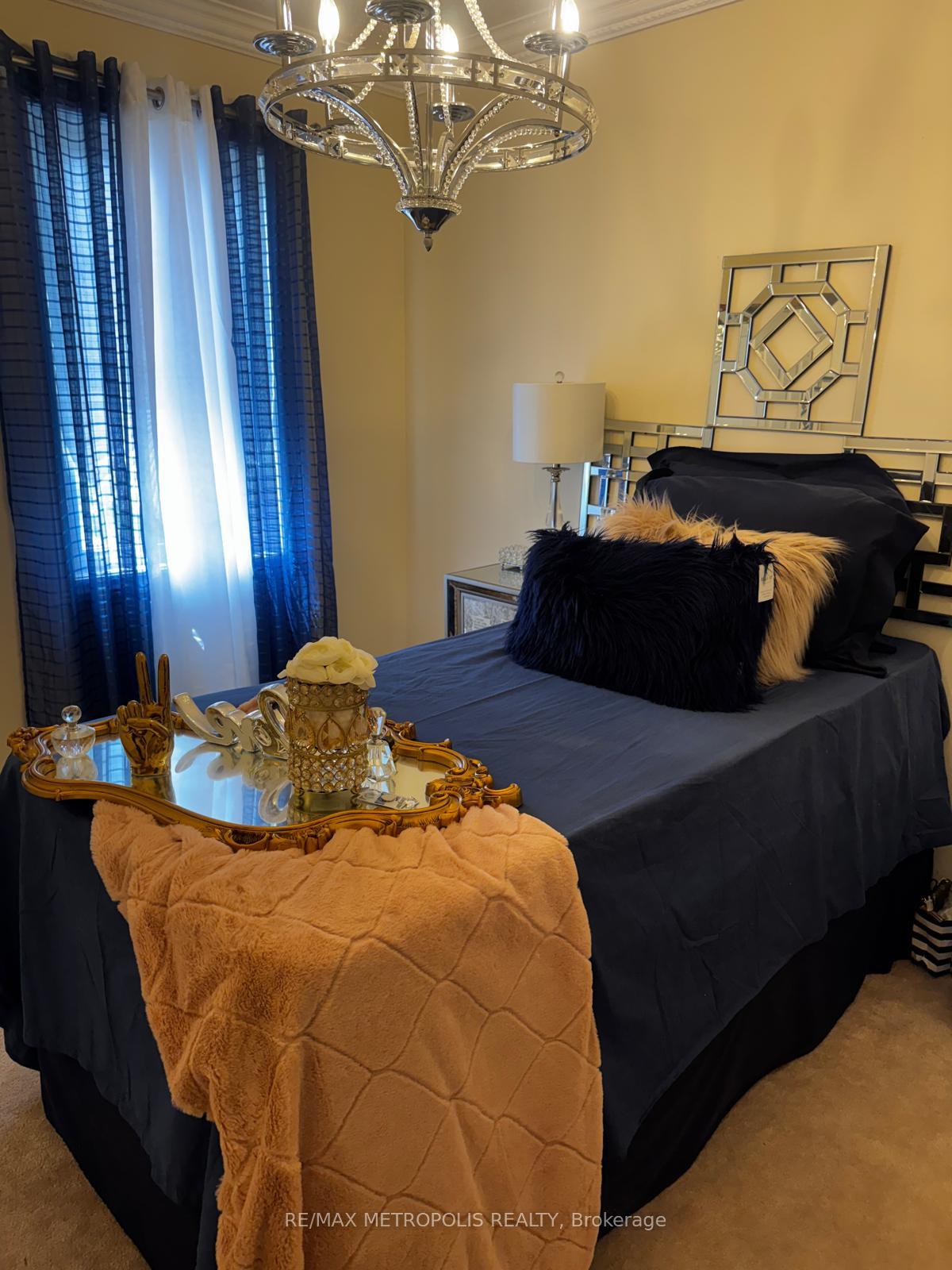 Photo 5 of Unit 2nd Bedroom, 2757 William Jackson Drive, Pickering, Duffin Heights — HOMEH