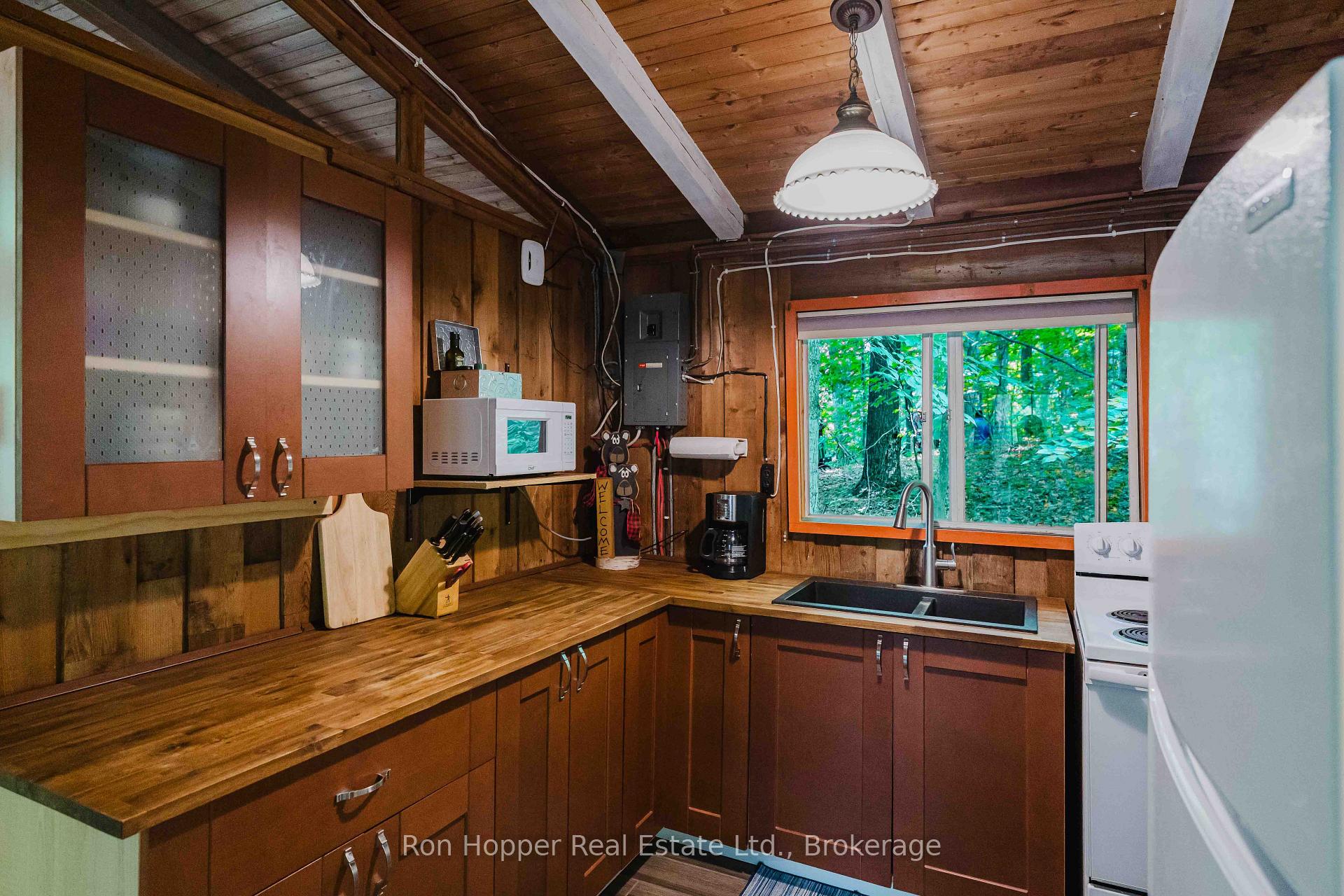 Photo 10 of 15 Burton Crescent, South Bruce Peninsula — HOMEH
