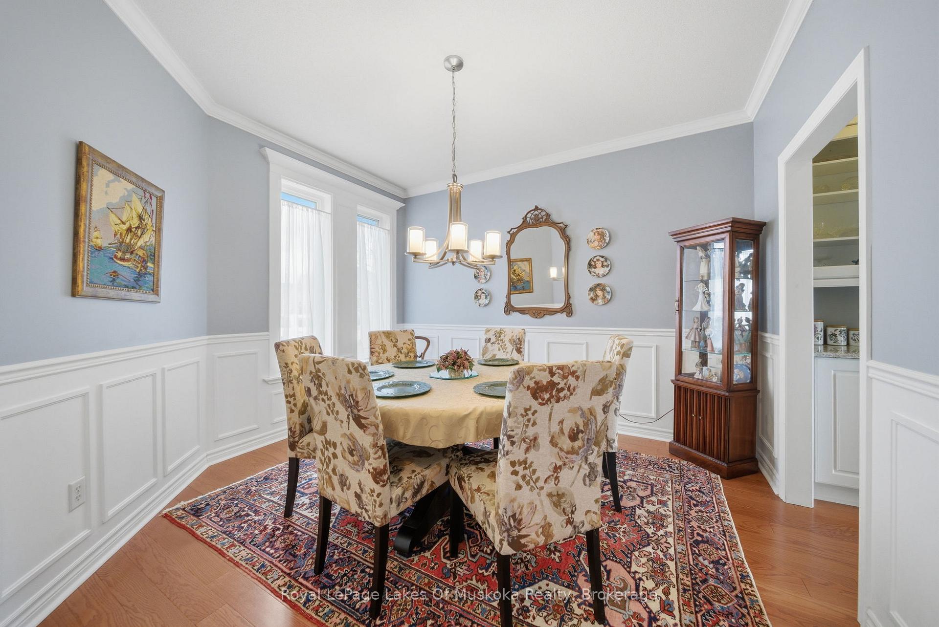 Photo 9 of 76 Succession Crescent, Barrie, Innis-Shore — HOMEH