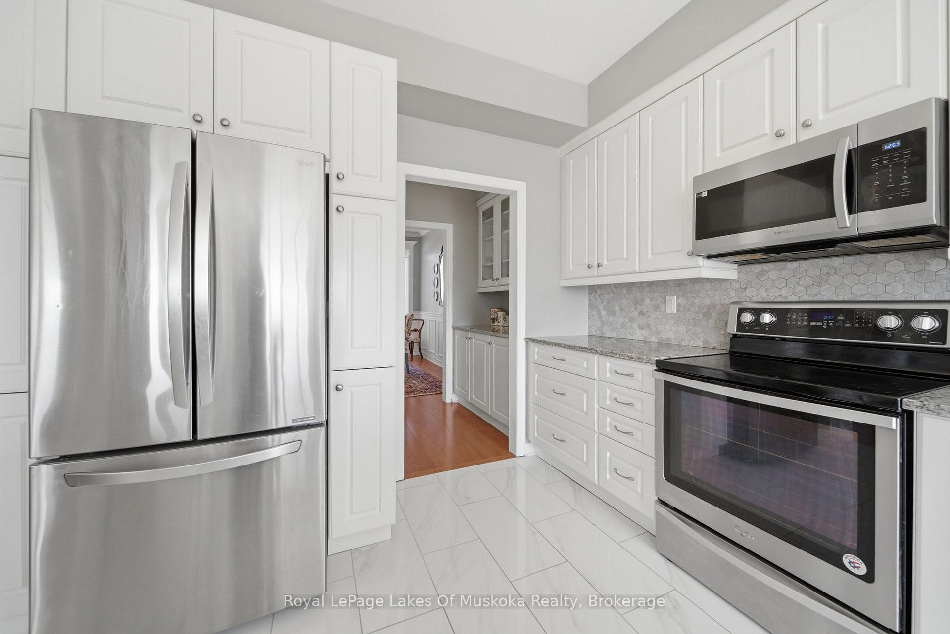 Photo 15 of 76 Succession Crescent, Barrie, Innis-Shore — HOMEH