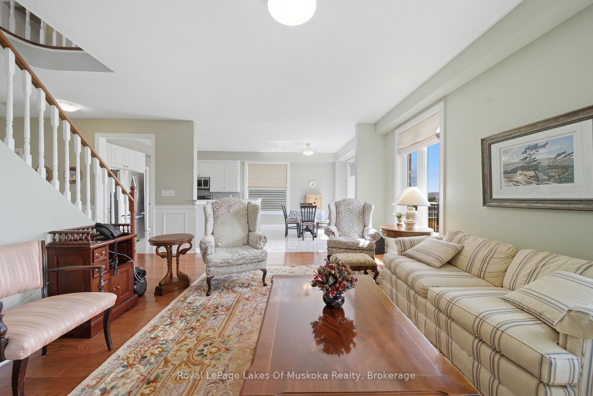 Photo 22 of 76 Succession Crescent, Barrie, Innis-Shore — HOMEH
