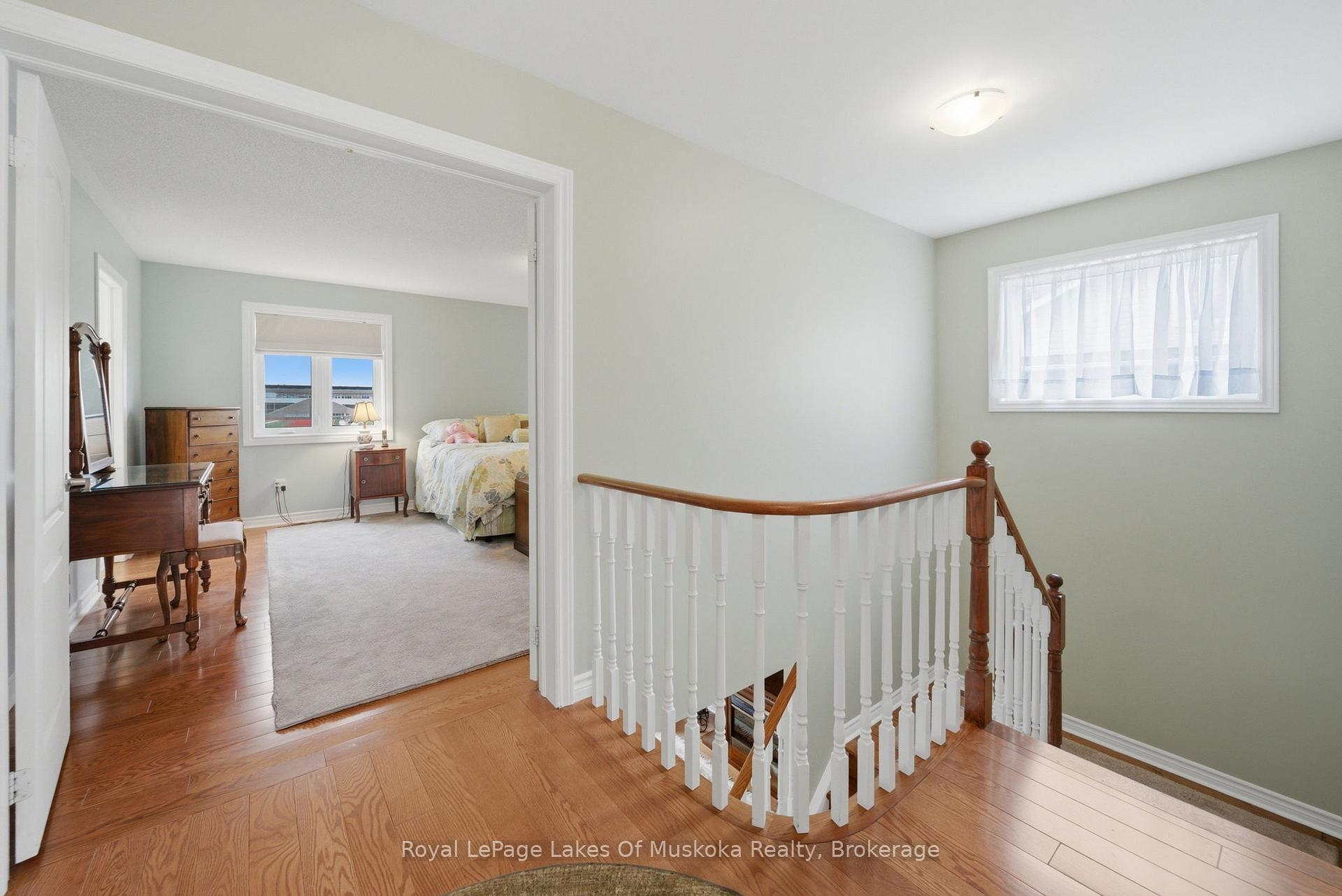 Photo 27 of 76 Succession Crescent, Barrie, Innis-Shore — HOMEH