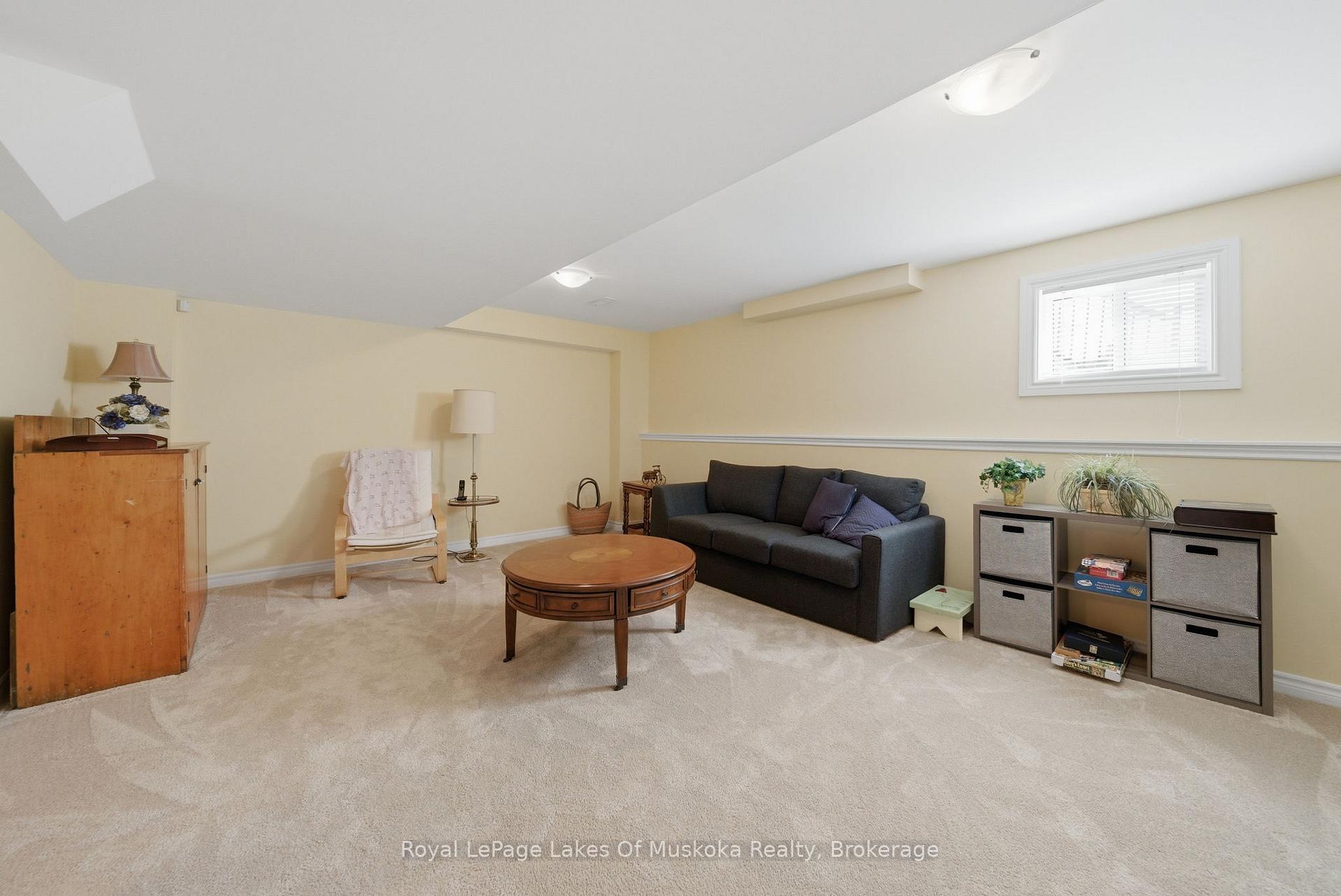 Photo 43 of 76 Succession Crescent, Barrie, Innis-Shore — HOMEH