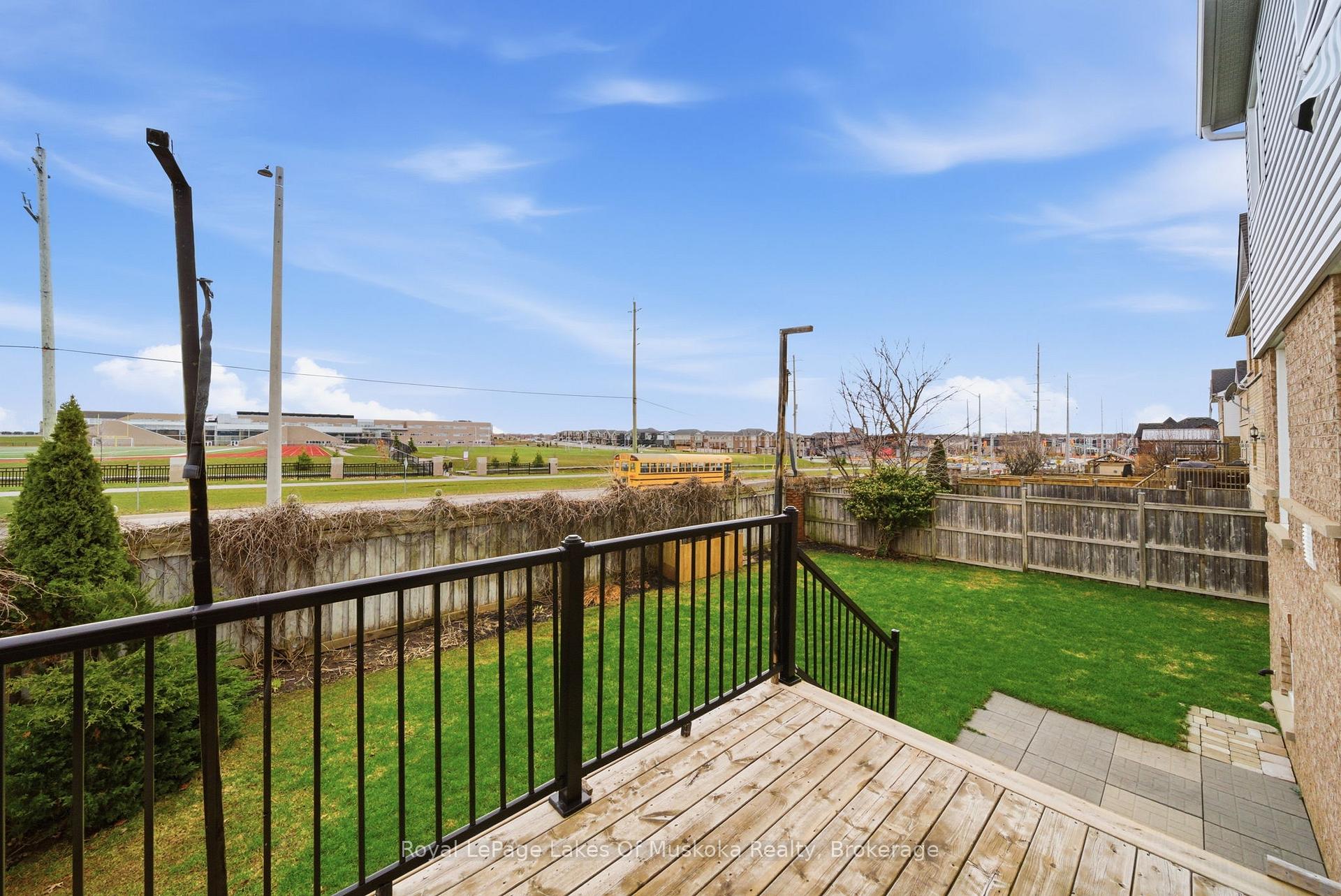Photo 47 of 76 Succession Crescent, Barrie, Innis-Shore — HOMEH