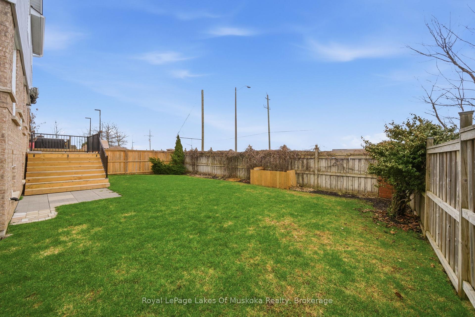 Photo 48 of 76 Succession Crescent, Barrie, Innis-Shore — HOMEH