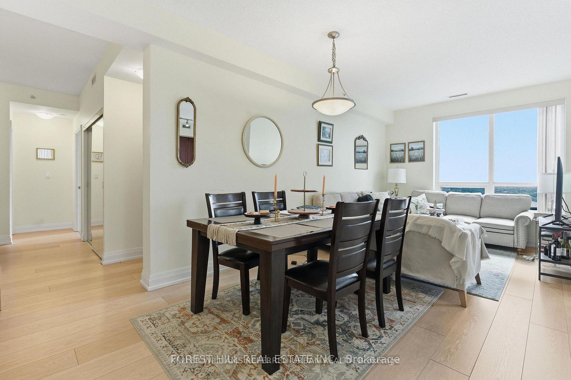 Photo 7 of Unit 2509, 7165 Yonge Street, Markham, Thornhill — HOMEH