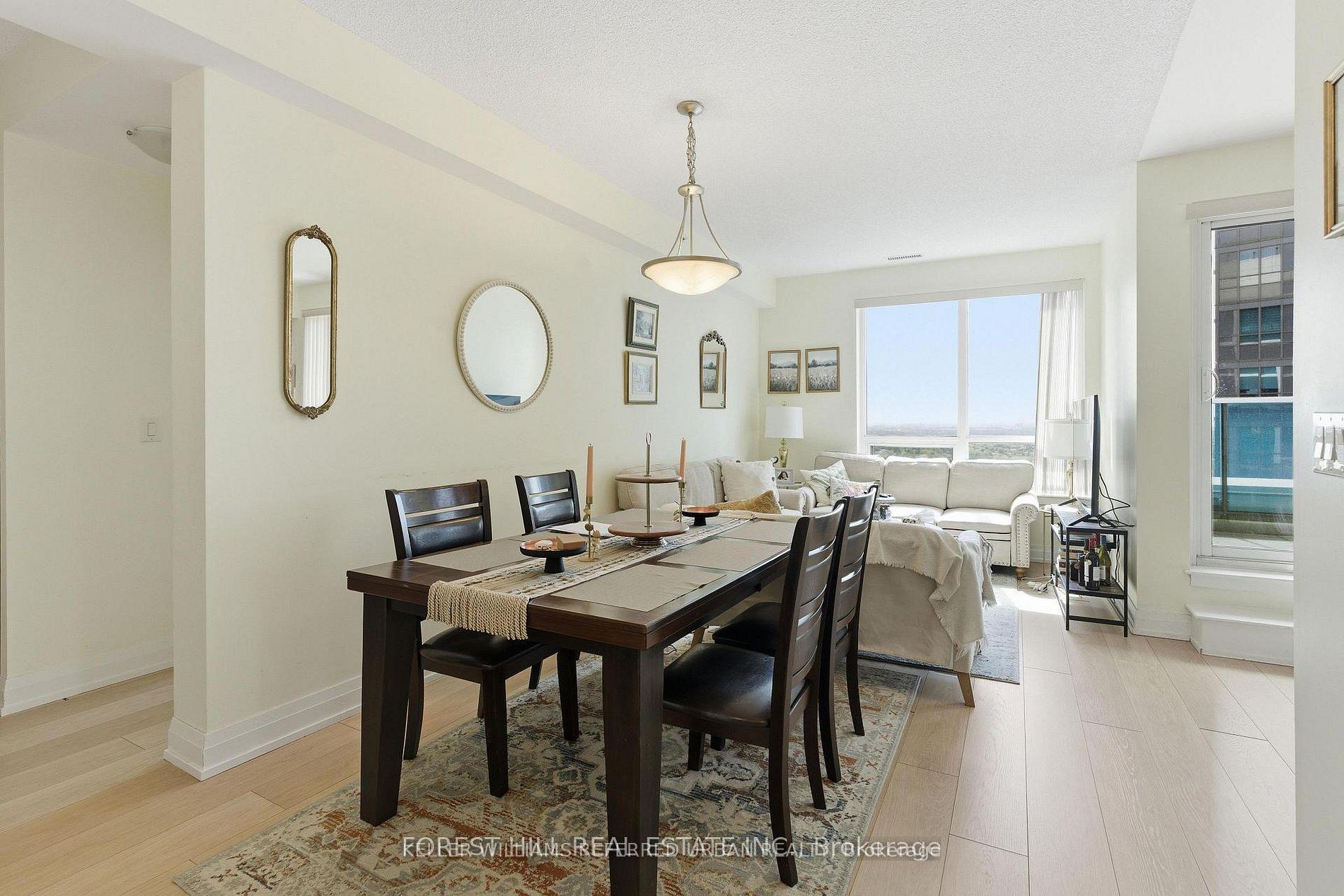 Photo 8 of Unit 2509, 7165 Yonge Street, Markham, Thornhill — HOMEH