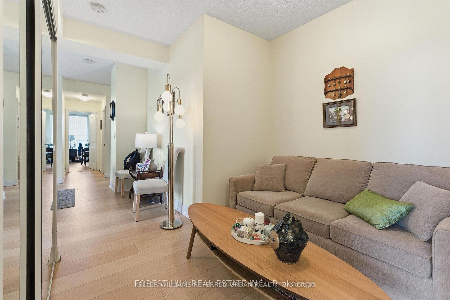 Photo 17 of Unit 2509, 7165 Yonge Street, Markham, Thornhill — HOMEH