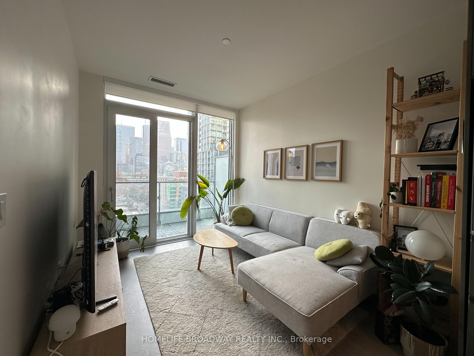 Photo 2 of Unit 1068, 135 Lower Sherbourne Street, Toronto, Waterfront Communities — HOMEH