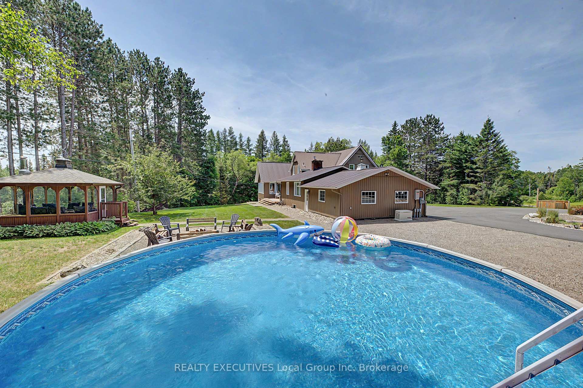 Photo 40 of 54 Chadbourne Drive, North Bay, Airport — HOMEH