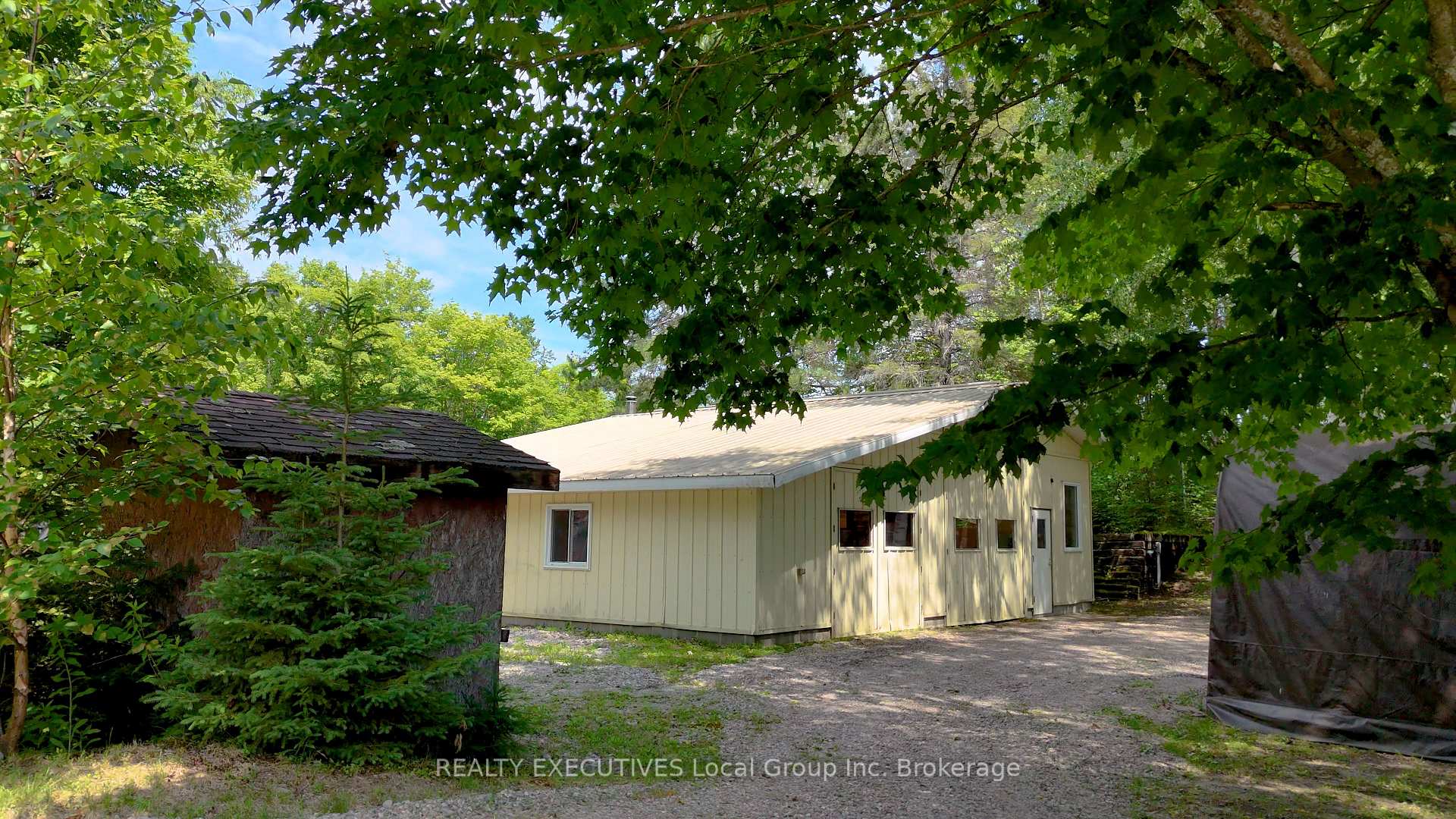 Photo 47 of 54 Chadbourne Drive, North Bay, Airport — HOMEH