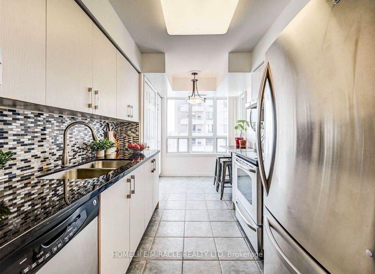 Photo 17 of Unit 603, 33 Empress Avenue, North York, Willowdale East — HOMEH
